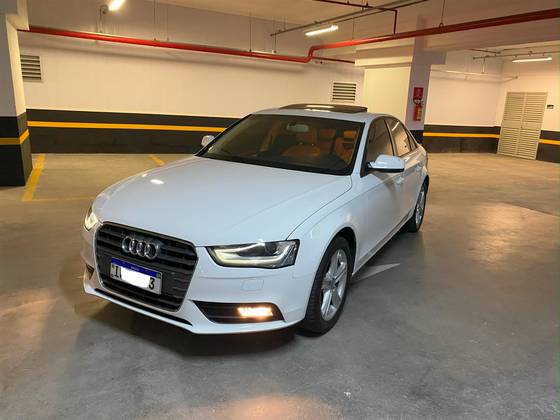 AUDI A4 2.0 TFSI AMBIENTE 183CV GASOLINA 4P MULTITRONIC AUDI A4 2.0 TFSI AMBIENTE 183CV GASOLINA 4P MULTITRONIC